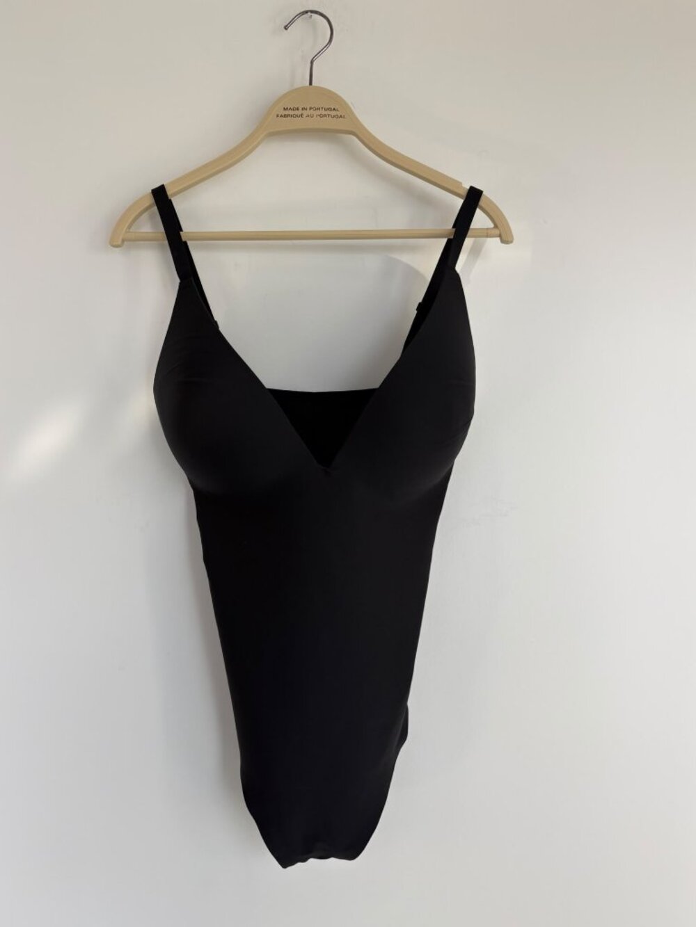 SKIMS Black Plunge Shaping Bodysuit (M)